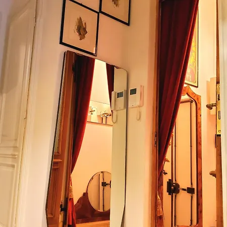 La Casa Degli Specchi Апартаменты
