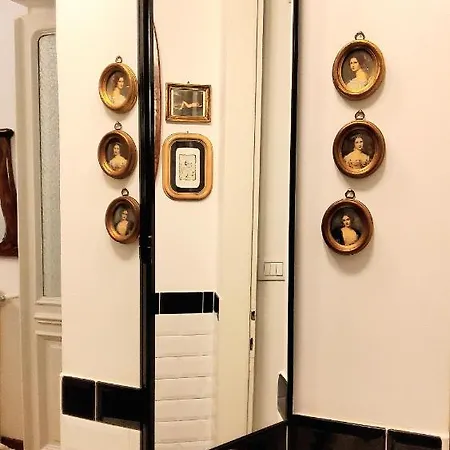 La Casa Degli Specchi Apartman *