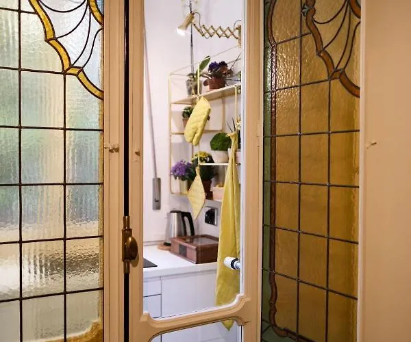 La Casa Degli Specchi トリノ