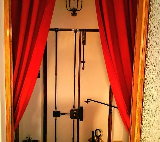 La Casa Degli Specchi * تورينو