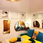La Casa Degli Specchi * Turyn