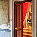 La Casa Degli Specchi * Turyn