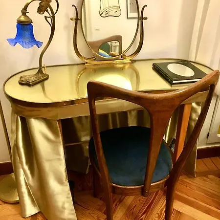 La Casa Degli Specchi * Turín